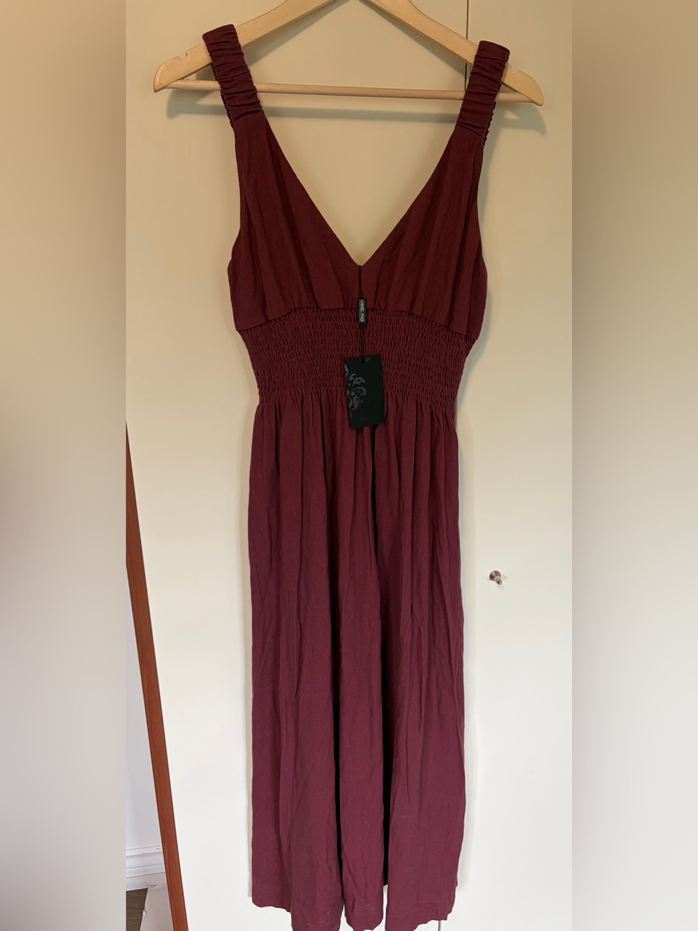 Smocked V‑Neck Maxi Dress in Deep Merlot linen/viscose